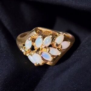 Vintage O.C Tanner 18KHGE Opal vine ring